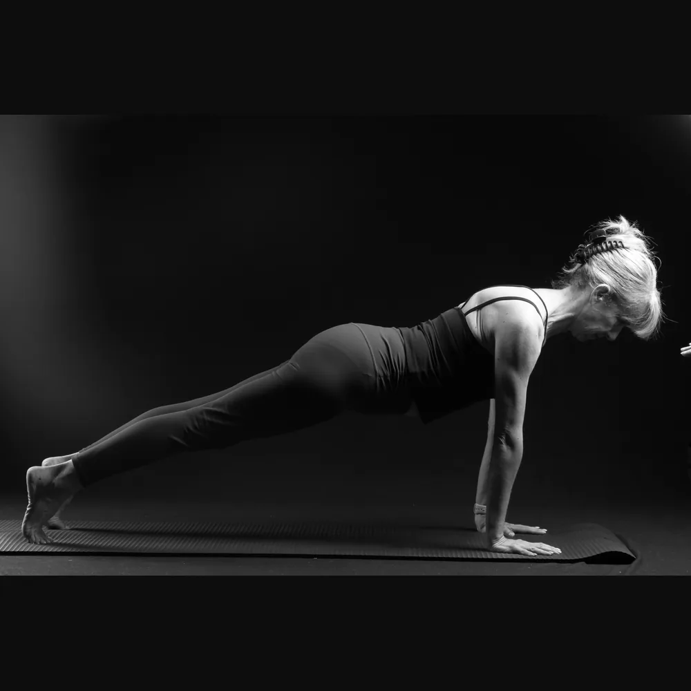 Florence holding a full plank
